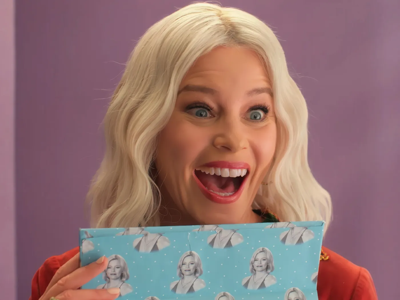 Elizabeth Banks for Archer Roose